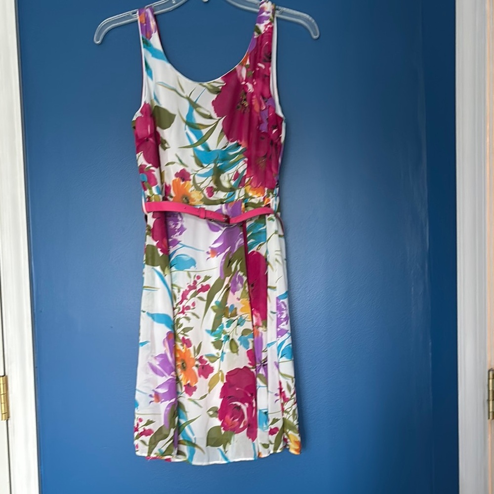 Floral Sleeveless Dress size small